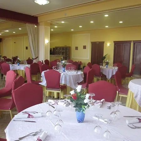 Royal Montevergine 3* Ospedaletto D'Alpinolo